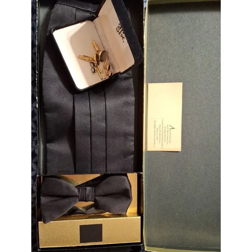 After Six Black and White Formal Accessory Box - Bowtie, Cumberbund, Cufflinks